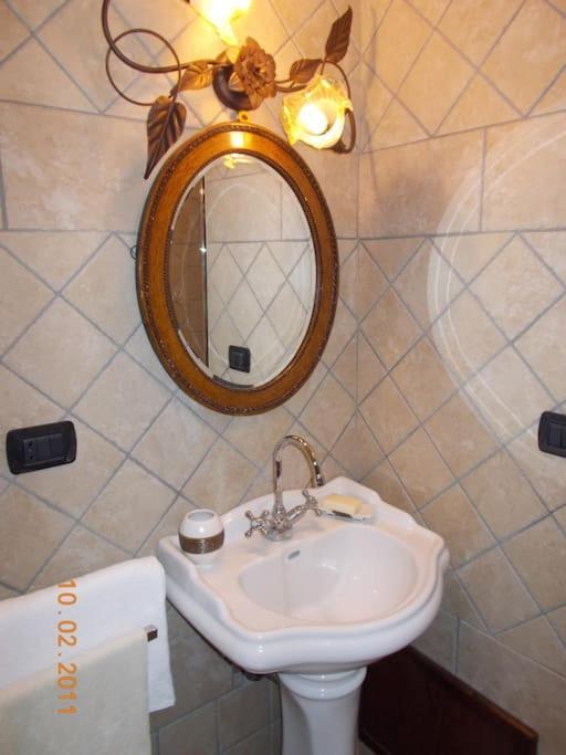 Vivilo Collection - Opera Teather Apartment - Very Central Rzym Zewnętrze zdjęcie